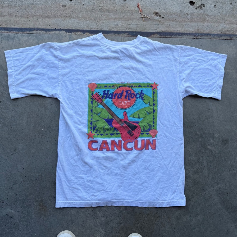 Vintage Hard Rock Cafe Cancun White Graphic T-Shirt Grande Guitar Print Souvenir